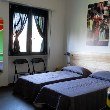Bed & Breakfast Italian Piston House Sport Moto Rent 2*