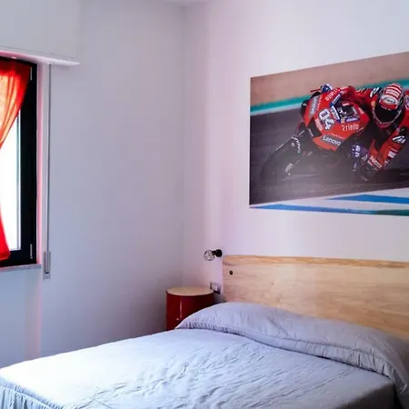Italian Piston House Sport Moto Rent Bed & Breakfast