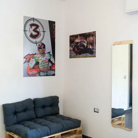 Italian Piston House Sport Moto Rent 3*