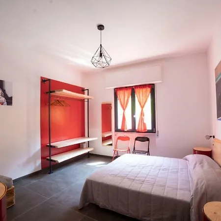 Bed & Breakfast Italian Piston House Sport Moto Rent 2*