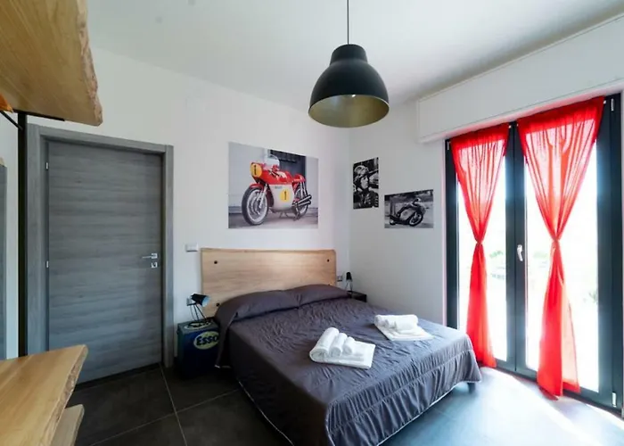 B&B Italian Piston House Sport Moto Rent 3*
