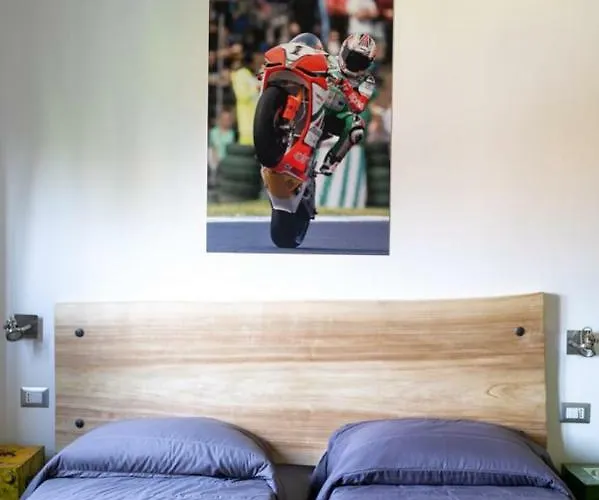 Italian Piston House Sport Moto Rent 3*